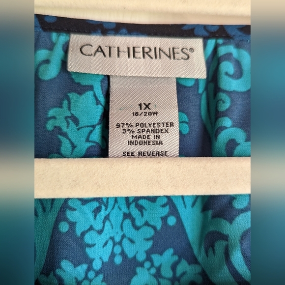 Catherine's Ombre Top - Picture 4 of 12